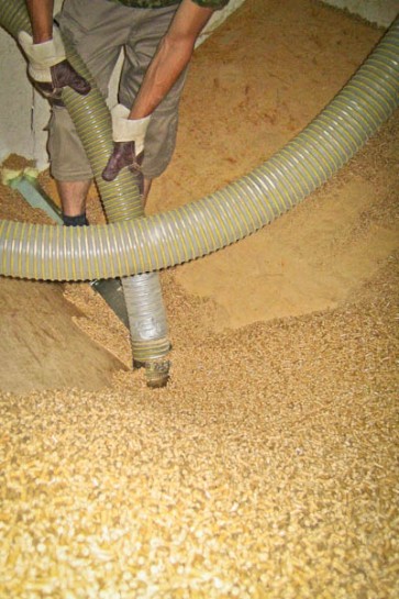 Absaugung von Holzpellets