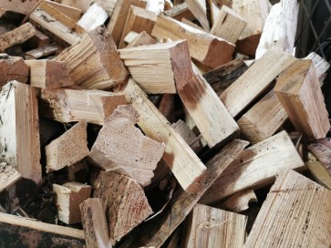 Fichten-Brennholz lose 25 cm kammergetrocknet 